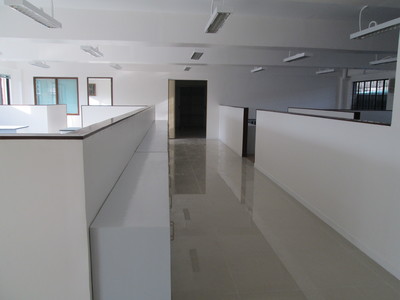 Paraiso Office Building by Aztala Corporation